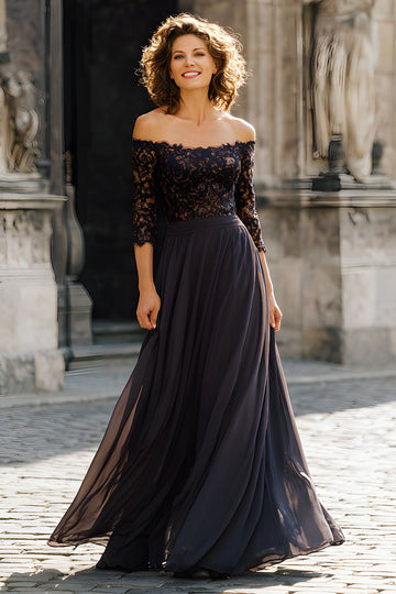 Robe longue mère de la mariée en mousseline de soie noire à épaules dénudées avec dentelle